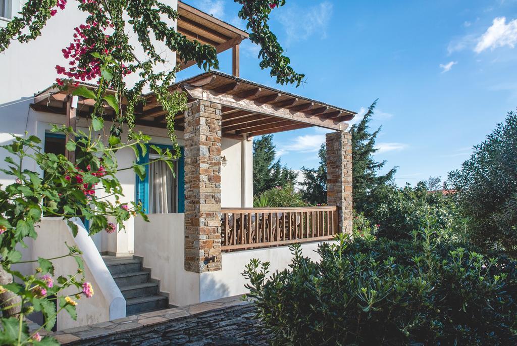 Andros Maisonettes Agios Petros  Bilik gambar