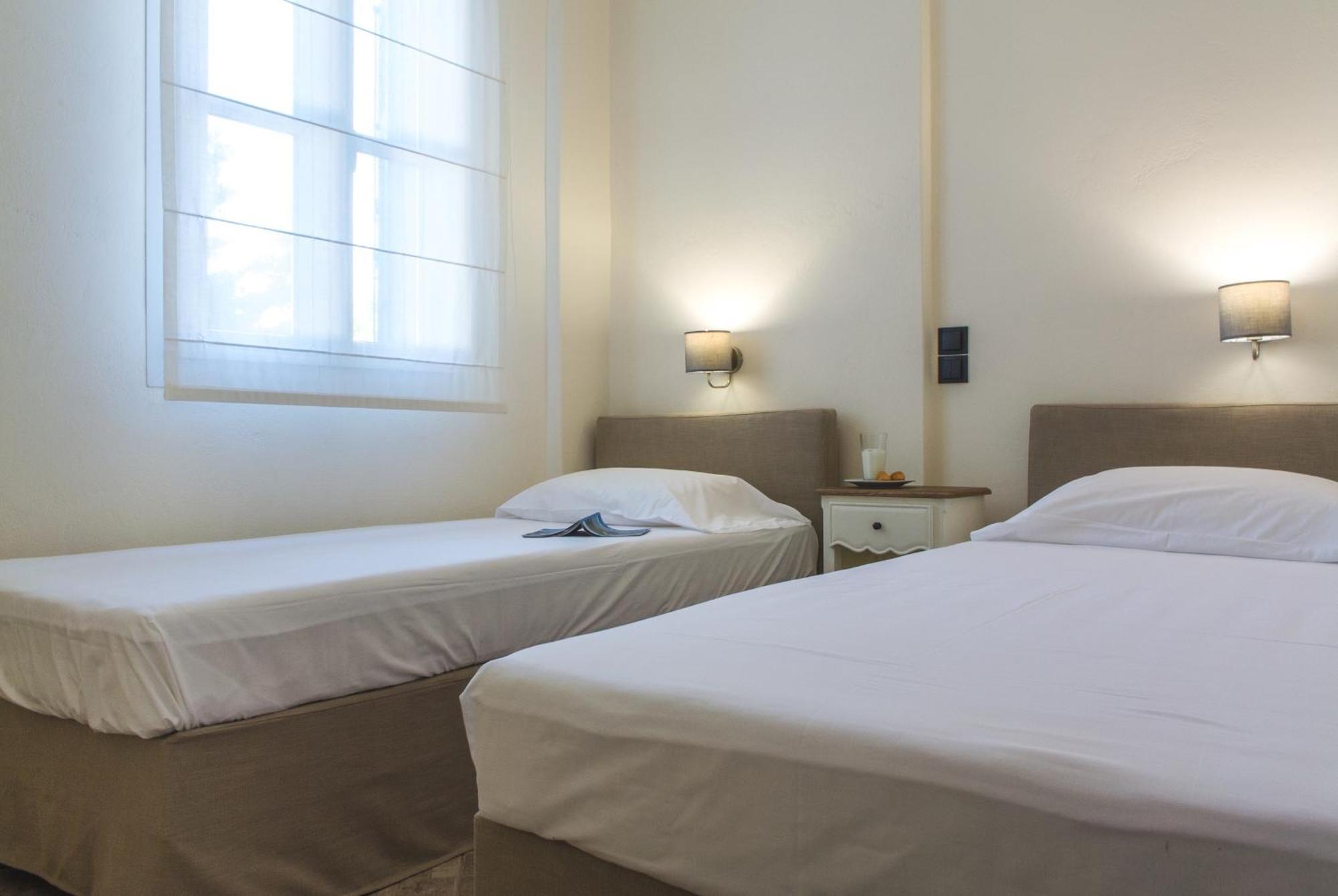 Andros Maisonettes Agios Petros  Bilik gambar